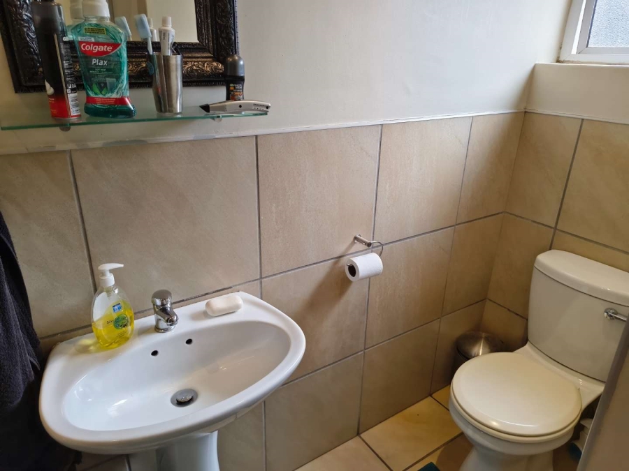 To Let 2 Bedroom Property for Rent in Paarl Western Cape